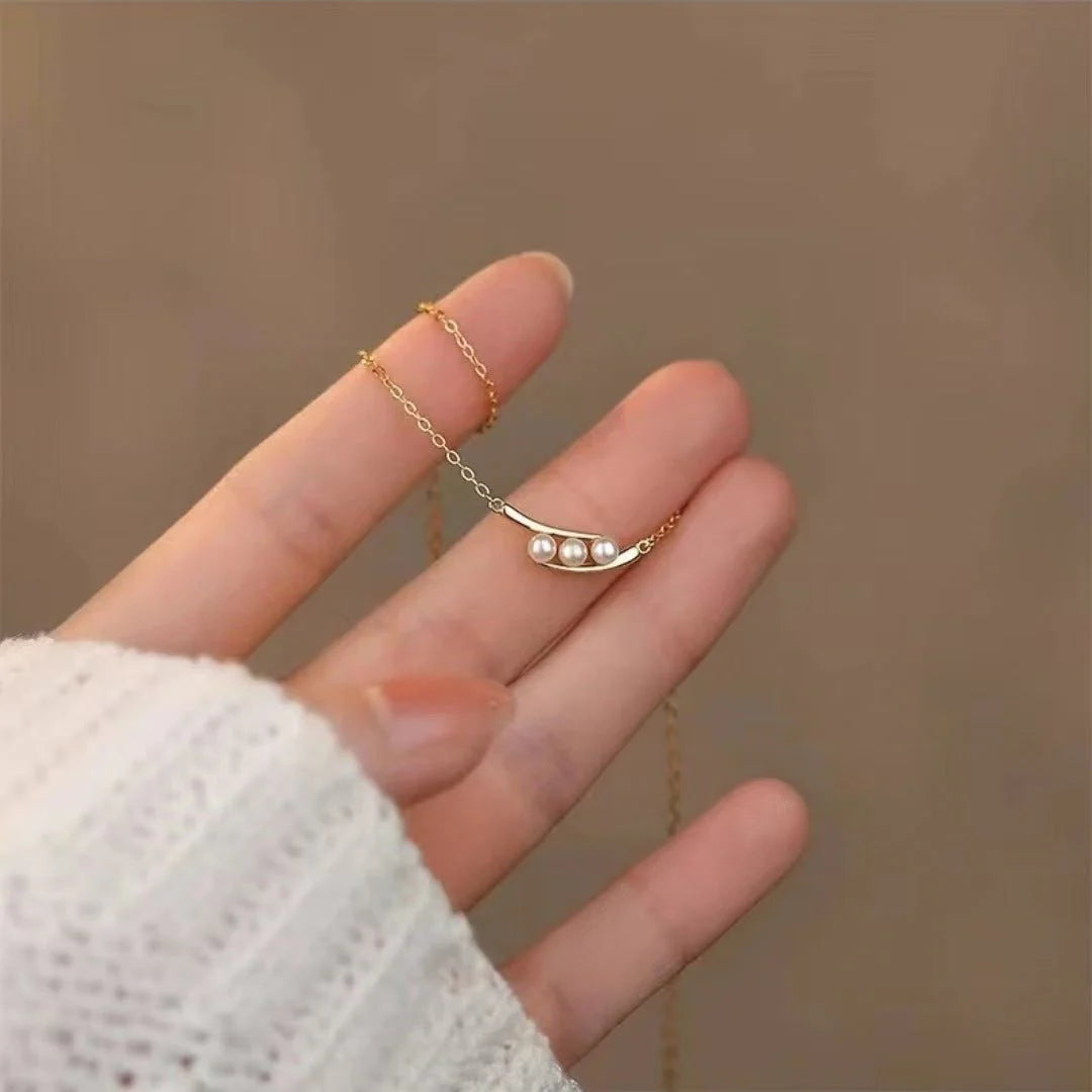 Gordes Necklace — Of Stone and Light